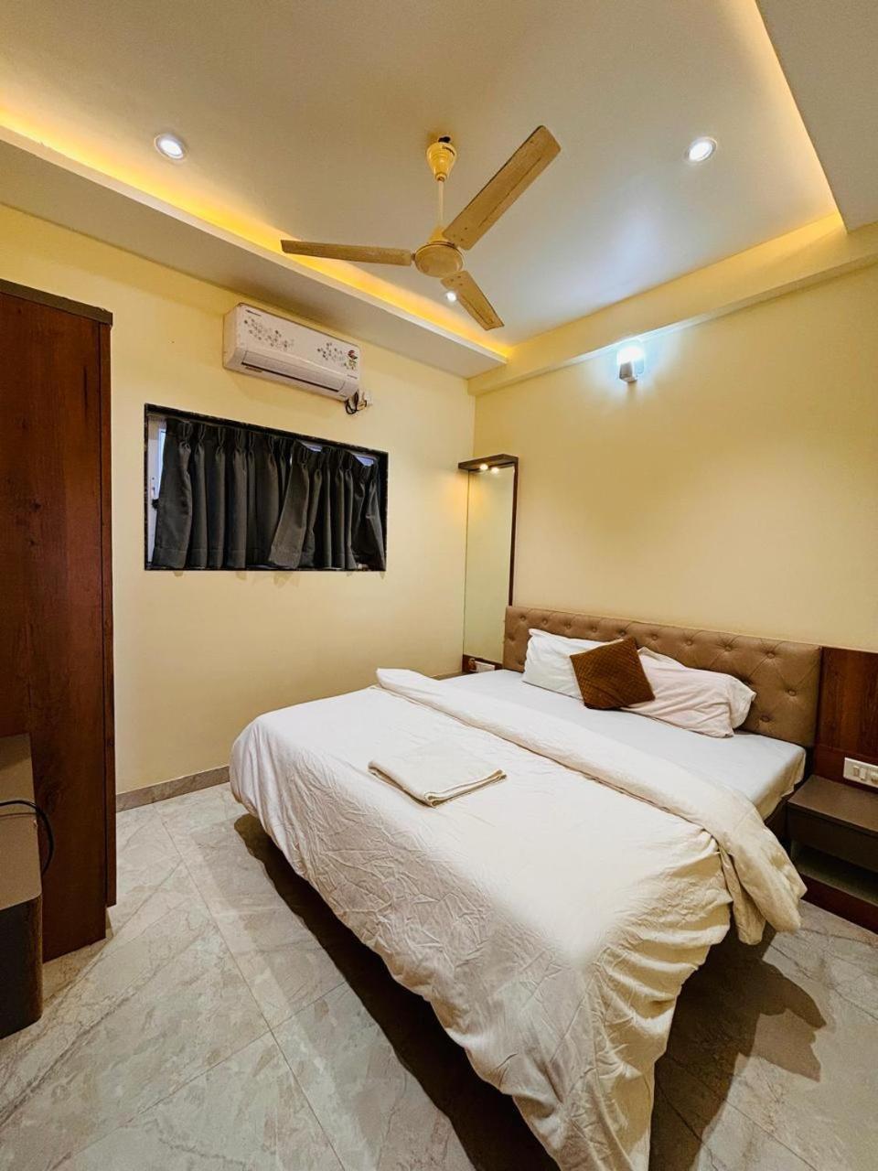 Paramount 3 Ac Bedrooms Hall Garden With Lake View Panchgani Exteriör bild