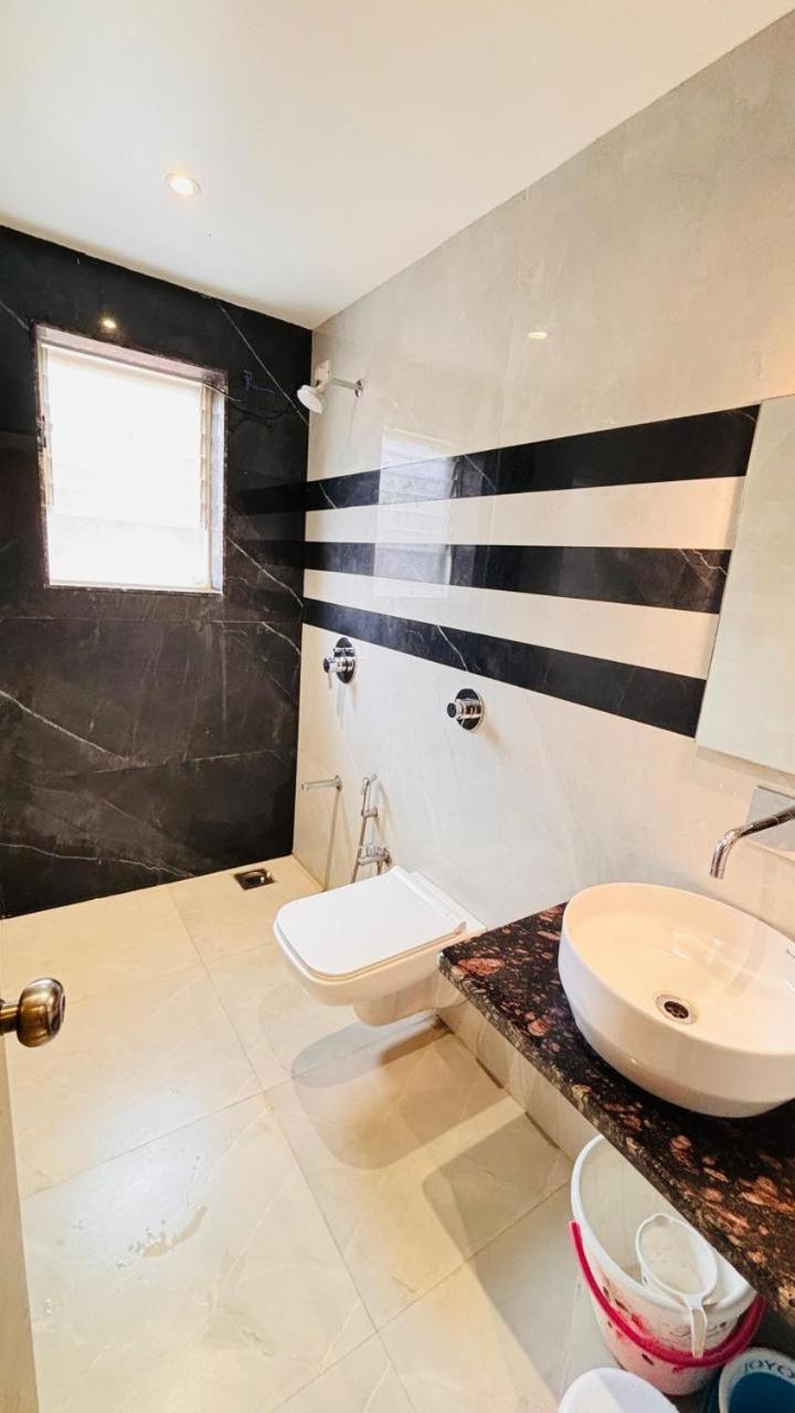 Paramount 3 Ac Bedrooms Hall Garden With Lake View Panchgani Exteriör bild