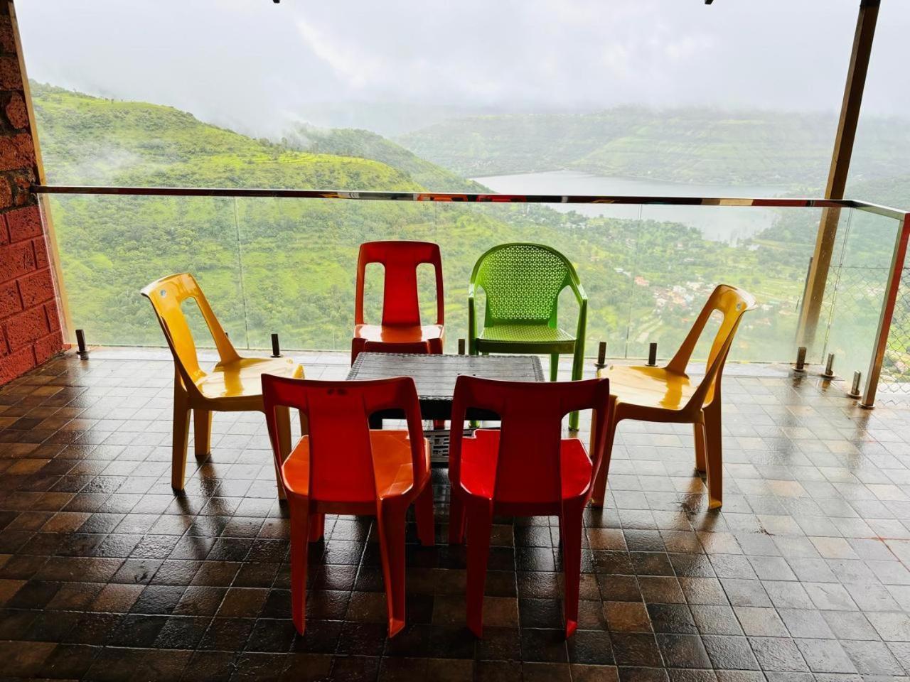 Paramount 3 Ac Bedrooms Hall Garden With Lake View Panchgani Exteriör bild