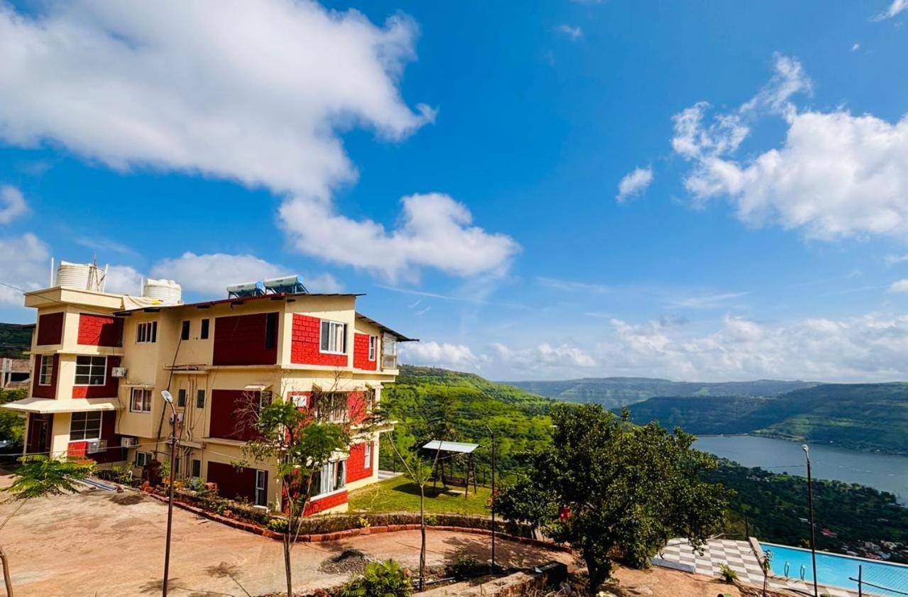 Paramount 3 Ac Bedrooms Hall Garden With Lake View Panchgani Exteriör bild