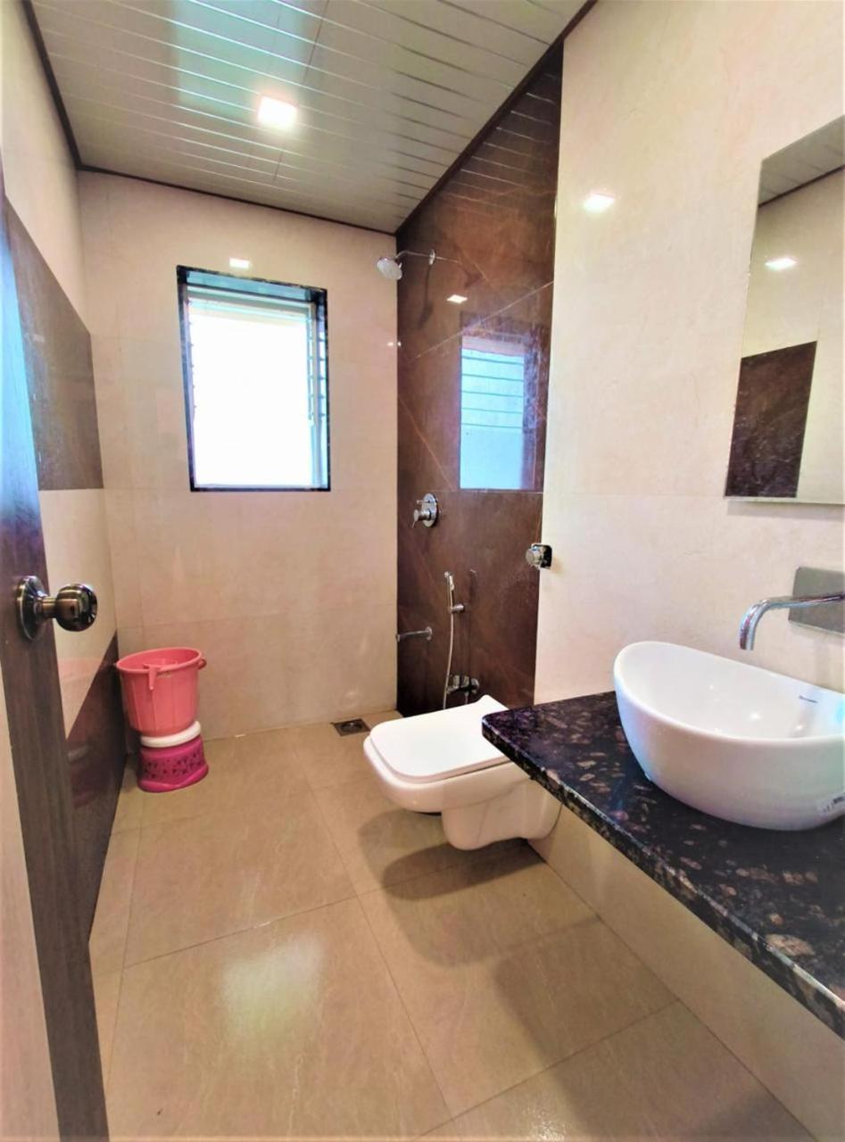 Paramount 3 Ac Bedrooms Hall Garden With Lake View Panchgani Exteriör bild