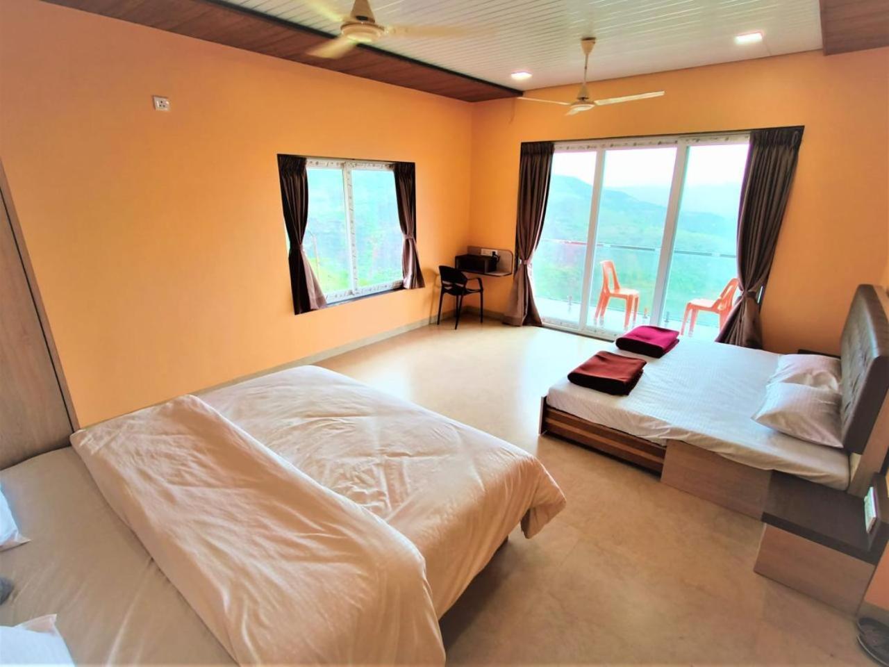 Paramount 3 Ac Bedrooms Hall Garden With Lake View Panchgani Exteriör bild