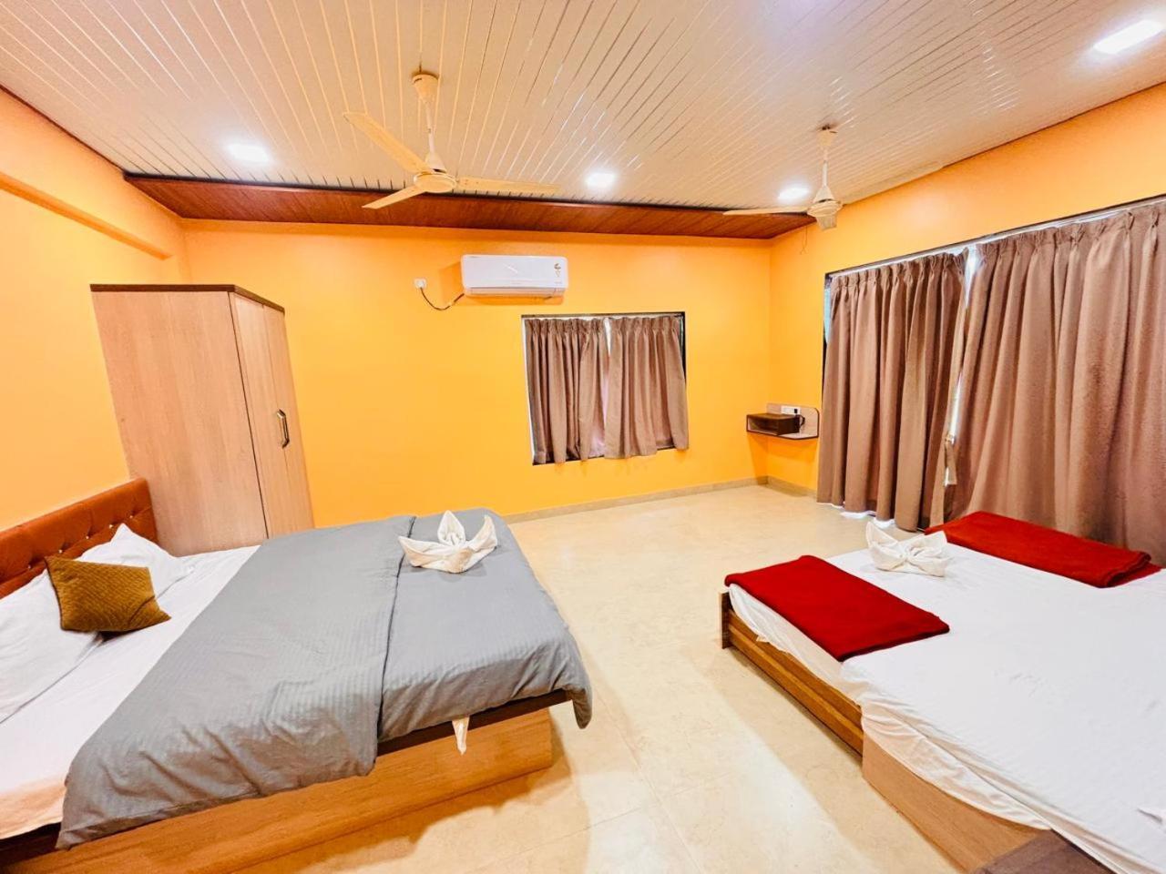 Paramount 3 Ac Bedrooms Hall Garden With Lake View Panchgani Exteriör bild